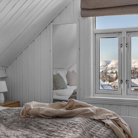 Cozy Central Loft Apartment With Amazing View Тромсё Экстерьер фото