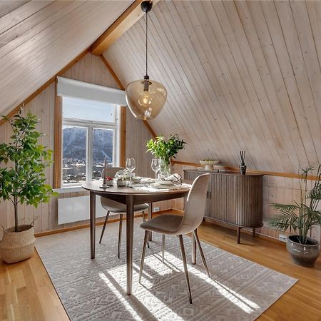 Cozy Central Loft Apartment With Amazing View Тромсё Экстерьер фото
