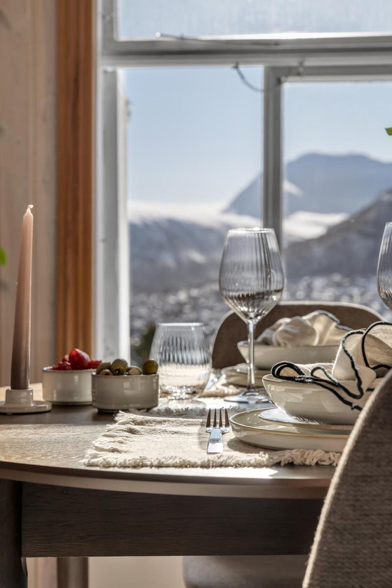 Cozy Central Loft Apartment With Amazing View Тромсё Экстерьер фото